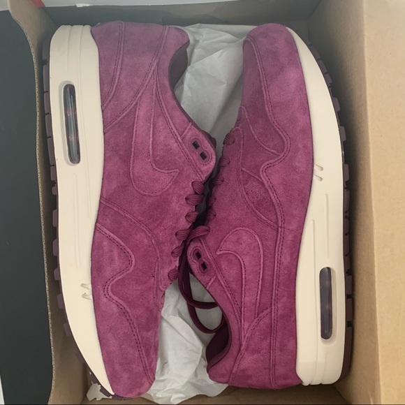 Nike Air Max 1 Premium Bordeaux Shoes - Picture 6 of 6